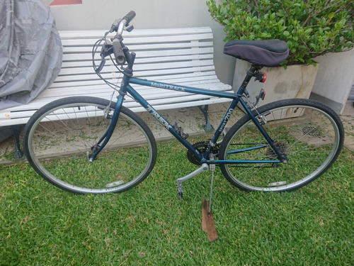 Bicicleta  Trek Multitrack Sport 700