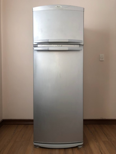 Refrigerador Whirlpool 324l No Frost Dos Puertas Usado