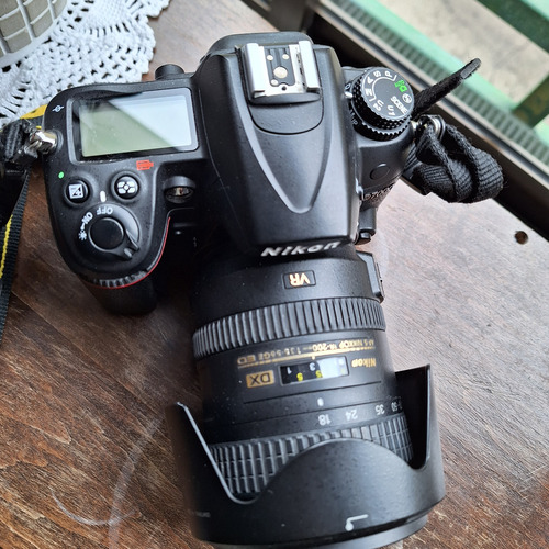  Nikon D7000 Dslr Color  Negro, Con Lente 80-200mm Dx. 
