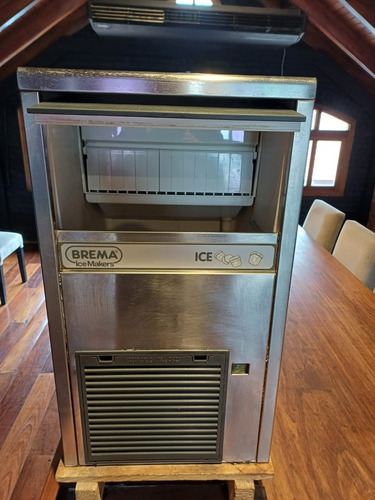 Brema Ice Maker Modelo Cb 249a-q