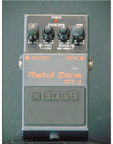 Boss Mt-2 Metal Zone Distorsion Pedal (usado)