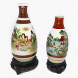 Antigo Par De Vasinhos Orientais Porcelana Japonesa Pintado