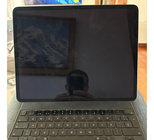 iPad 12.9 Pro 4ta Gen C/ Teclado Apple Magic Keyboard 