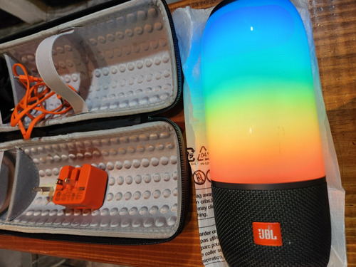 Parlante Bluetooth Jbl Pulse 3 Original + Estuche Rígido 