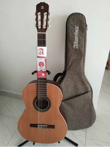 Guitarra Alhambra 1c Ht Electroacustica + Estuche