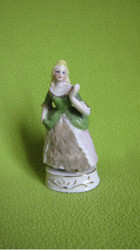 Antigua Figura De Loza Dama Siglo 19