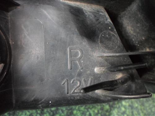 Stop  Derecho  Mazda 323  1994-1998 Foto 8