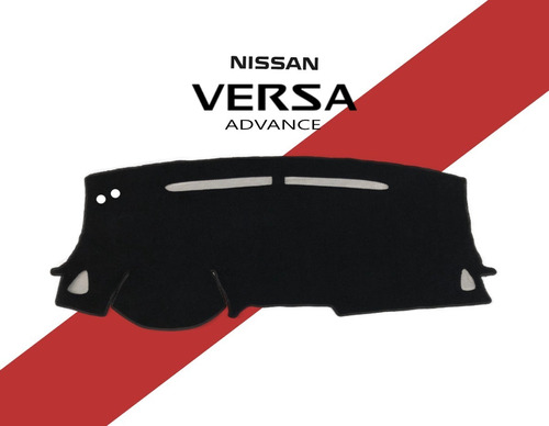 Cubretablero Nissan Versa Advance Modelo 2023