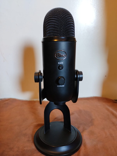 Micrófono Blue Yeti Condenser Blackout Perfecto Estado! 