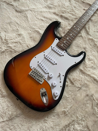 Guitarra Strato Fender By Squier Captador Perfect Tone