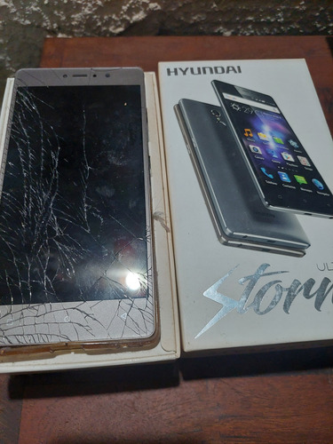 Celular Hyundai Ultra Storm Para Repuestomódulo Roto