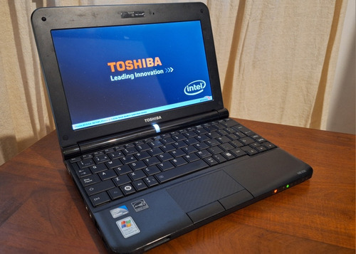 Netbook Toshiba Intel Atom, 2gb, Disco 160. Win 7 Inmaculada