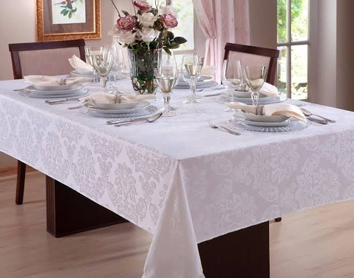 Toalha De Mesa Jacquard Retangular 8 Lugares Vermelha