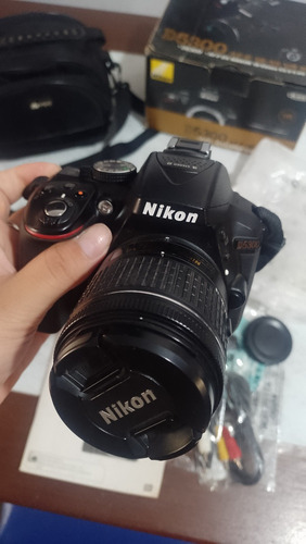 Nikon D5300 + Pantalla Reflectora + Parasol