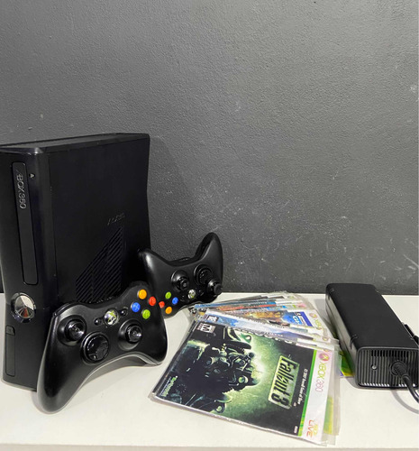 Microsoft Xbox 360 Destravado Completo 2 Controles 10 Jogos