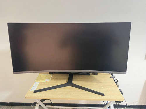 Monitor Samsung Pantalla Curva 34  Modelo C34h890wjl