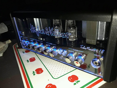 Cabezal Valvular Hughes & Kettner Tubemeister 18