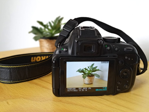  Kit Câmera Nikon D5200 (lentes 18-55 E 50mm) + Acessórios