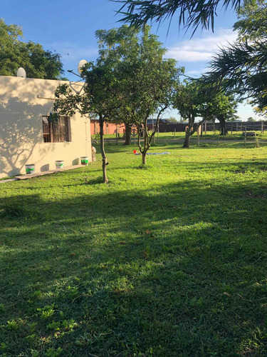 Vende Casa De Campo, O Permuta En Lujan