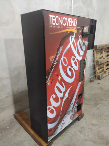 Máquina Expendedora De Latas Coca Cola
