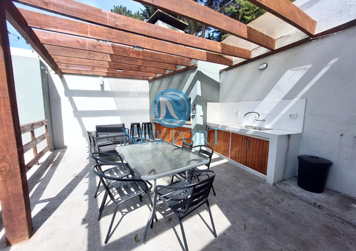Venta De Casa En Jardines De Cordoba, Ph De 3 Dorm, 2 Baños Piscina Apto En El Fondo. - Imagen 2