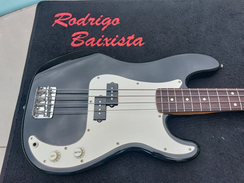 Baixo Fender Precision Standard México 4 Ano 1992