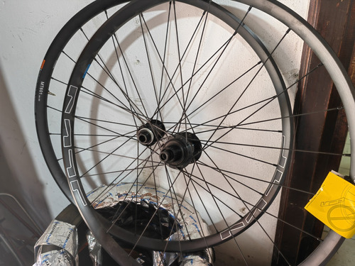 Rines Shimano Mt601 Para 12 Velocidades Rodada 29 Túbeles