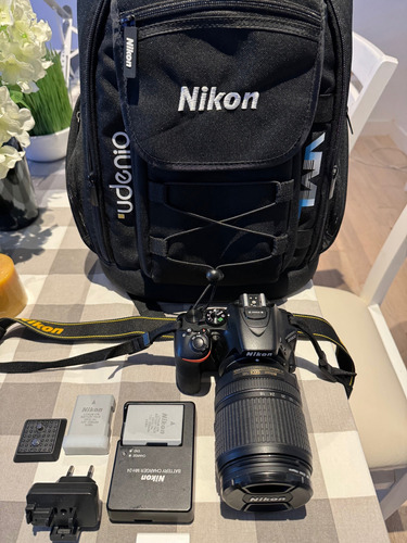  Nikon Kit D5600 + Lente 18-140mm Vr Dslr Color  Negro + Kit