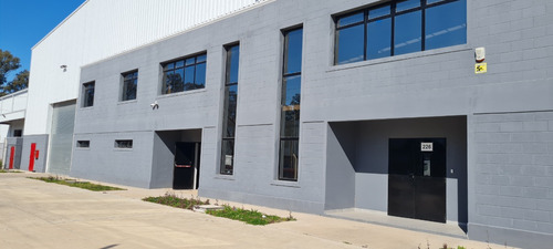 Unica Nave Logistica Industrial De 2500 M2