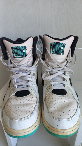 Tenis Nike Air Command Force _ Lebron James