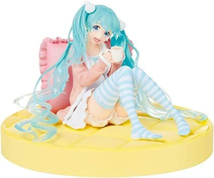 Taito Original Casual Clothes 4.7  Hatsune Miku Figura De