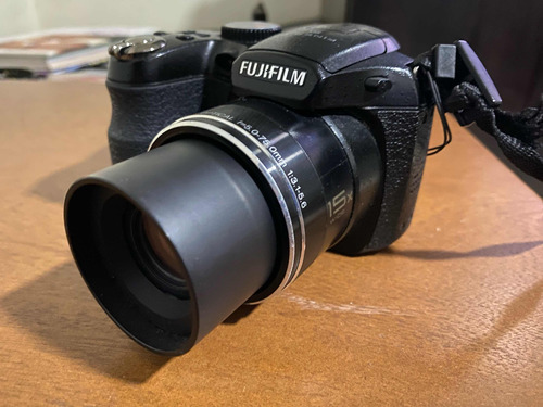 Cámara Fujifilm Finepix S1700 Buen Estado Sémiprofeccional