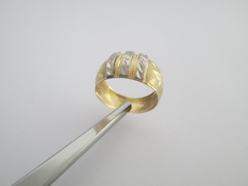 Belo Anel Em Ouro 18k  - Cinzelado - 2.26 Gr - Aro 13