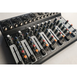 Consola Behringer 1002b Xenyx De Mezcla