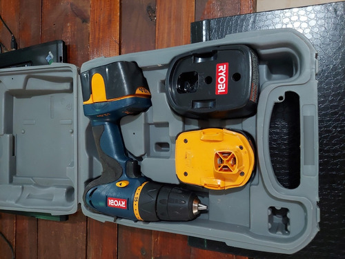 Parafusadeira Ryobi 12v Com Maleta