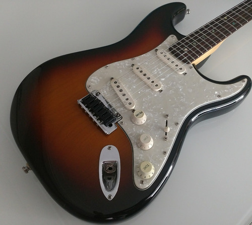 Fender Deluxe Stratocaster 2007 Usa - Impecável Usada