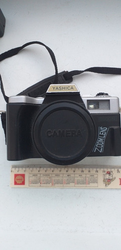 Máquina Fotográfica Yashica 