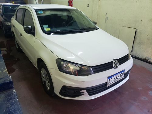 Volkswagen Voyage 2017 1.6 Trenline 101cv Gnc