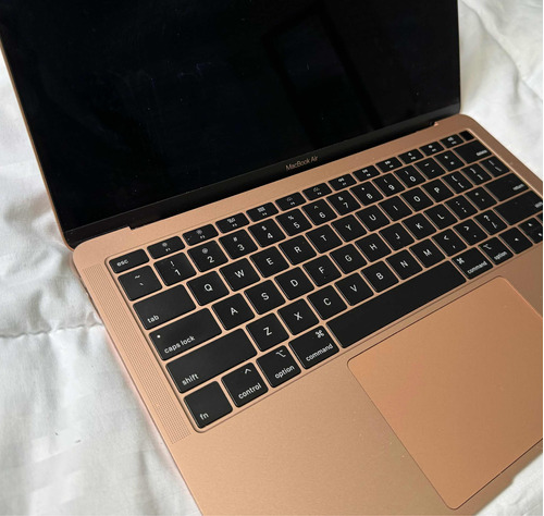 Macbook Air (retina 13-inch 2018)