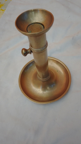 Candelabro De Bronce Con Perilla Para Regular Altura De Vela