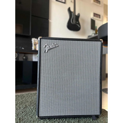 AMPLIFICADOR COMBO FENDER RUMBLE 200 V3 P/ BAIXO 200W 1X15