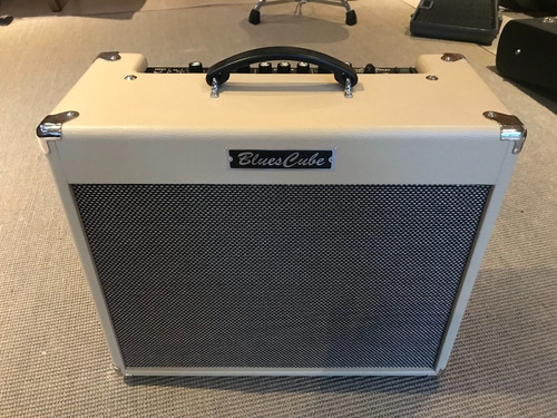 Amplificador Roland Blues Cube Stage 60w Impecable