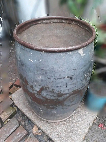 Antiguo Barril De Hierro Macizo 500l. No Esta Pinchado