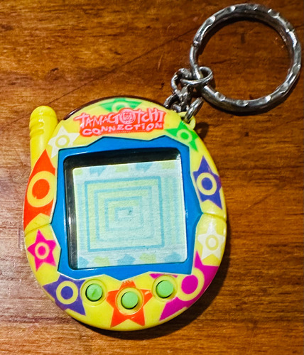 Tamagotchi V3 Yelow Star