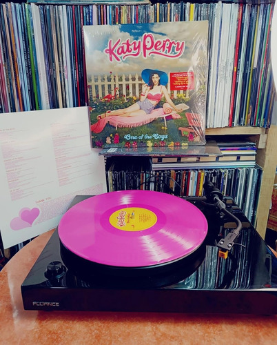Katy Perry One Of The Boys Importado Rosa Pink Lp Vinyl 