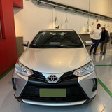 Toyota Yaris Xs 1.5 Cvt 5p 2024 -  Gris Plata