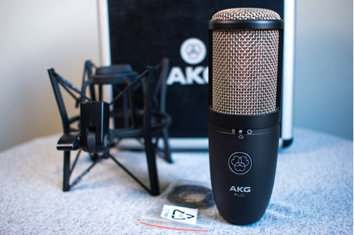 Microfone Akg Perception 420 Condensador Omnidirecional 