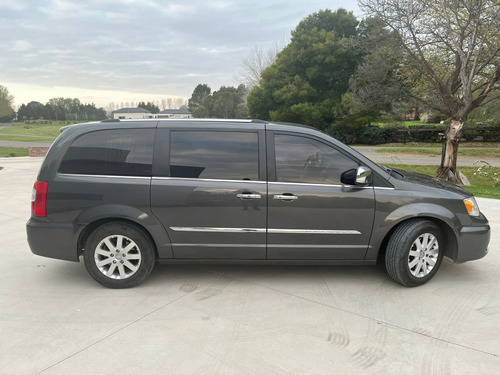 Chrysler Town & Country 2018 3.6 Limited Atx
