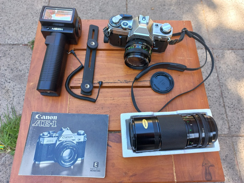 Cámara Canon Ae1 Con Flash Lente Zoom 70-100 Mm Once