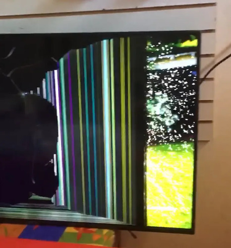 Smart Tv 50  4k / Para Piezas O Reparar 